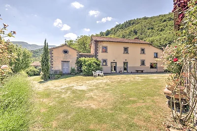 Rustikales Ferienhaus mit Pool