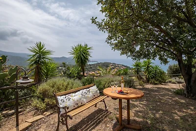 Pittoresco appartamento con vista mare