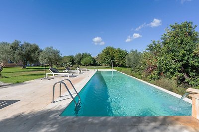 Casale rustico a Noto con piscina