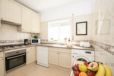 Oasis Park Apartment mit Gemeinschaftspool