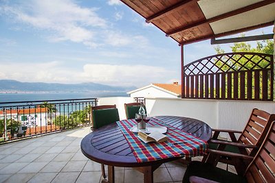 Moderne Ferienwohnung mit Terrasse in Slatine