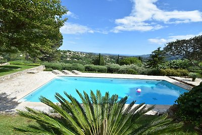 Vintage Villa in Grasse with Private Swimming...