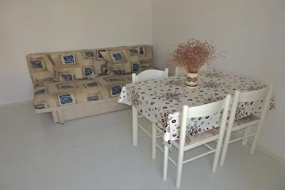 One Bedroom Apartment (A2)