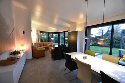 Villa in Kamperland mit Garten