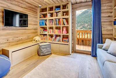 Chalet in La Clusaz mit Innenpool