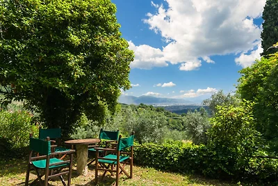 Accogliente Agriturismo a Bacchereto con...