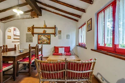 Casa vacanze d'epoca con piscina condivisa