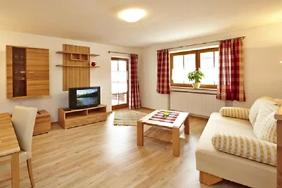Vakantieappartement in Krün met zwembad
