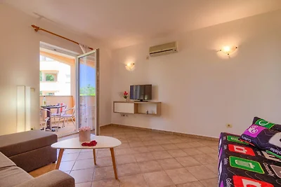 Ferienhaus in Peroj mit privatem Pool