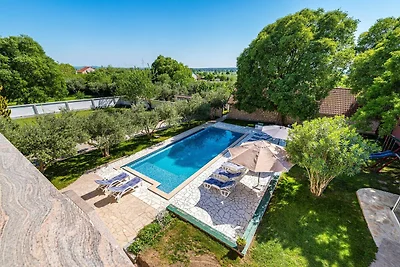 Ferienvillen mit Pool in Kakma