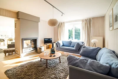 Luxuriöses Ferienhaus mit Swimmingpool in...