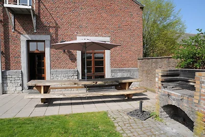 Ferienhaus in Somme-Leuze mit Garten BBQ