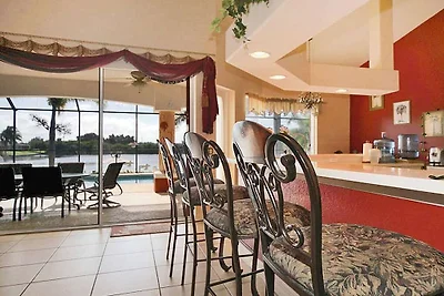 Villa en Cape Coral con piscina