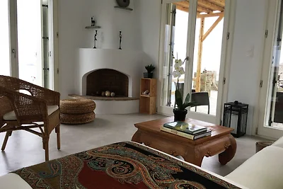 Confortevole villa vicino al mare ad Andros