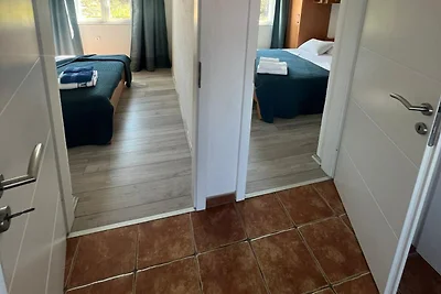 Villa Stella - Two Bedroom Apartment with Bal...