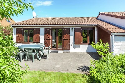 Ferienhaus mit privatem Garten in Bredene