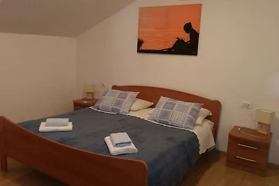 Wohnung in Dubrovnik mit Garten