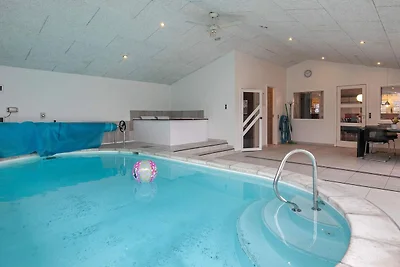 15 Personen Ferienhaus in Hals-By Traum