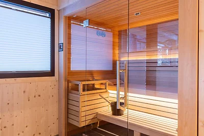 Chalet con vasca idromassaggio sul balcone