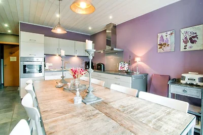 Ferienhaus in Bastogne mit Sauna