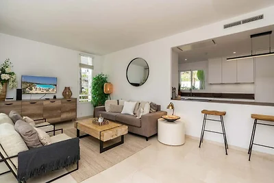 Charming 2-Bed Retreat Alcazaba Lagoon (304)