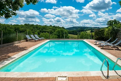 Tranquilla casa vacanze con piscina privata