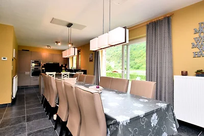 Ferienhaus in Hastiere in der Nהhe des Waldes