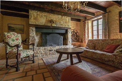 Quaint Mansion in Aquitaine Estate with Priva...