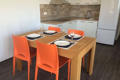 Geräumige Ferienwohnung mit Innenhof in Veli...