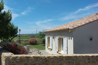 Komfortable Villa mit Jacuzzi in...