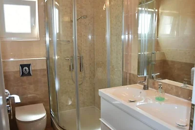 Apartments near the beach Orebic - One bedroo...