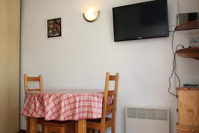 AM113 - Studio 4 Pers. Zentrum des Carroz