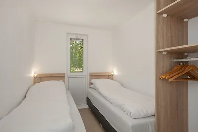 Moderne Lodge mit Infrarotsauna, 8 km von Hel...