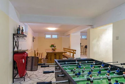 Villa in Valbadon mit Schwimmbecken