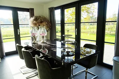 Villa mit zwei Badezimmern in der Achterhoek