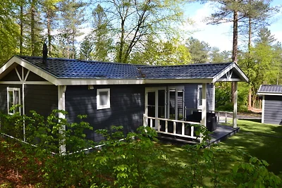 Chalet ai margini della foresta