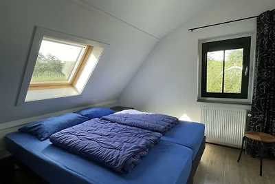 Ferienhaus in Schoorl mit Terrasse