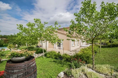 Modernes Apartment in Segonzac mit...