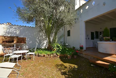 Malerisches Ferienhaus in Arta nahe dem Meer