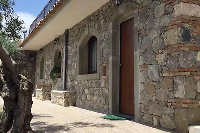 Graziosa villetta a Gaggi con piscina