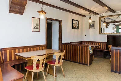 Spaziosa casa vacanze a Eifel con barbecue
