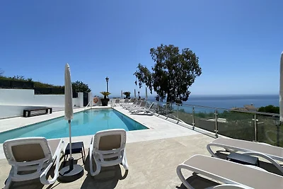 Ferienhaus in Nerja mit Meerblick