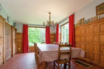 Rustikaler Rückzugsort in Houvegné