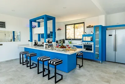 Villa in Kalkan mit Schwimmbecken