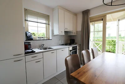 Bungalow nad wodą blisko Rotterdamu