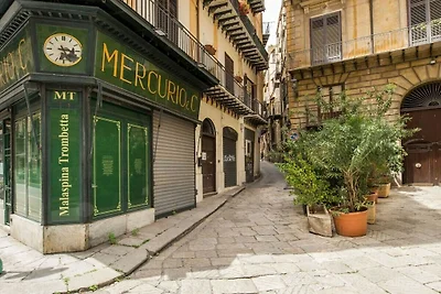 Nice apartment in Palazzo Vatticani