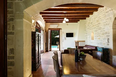 Villa in Adelianos Kampos