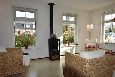 Attraente casa vacanze con pontile