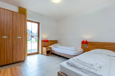 Luxuriöses Chalet in Obertraun mit Pool