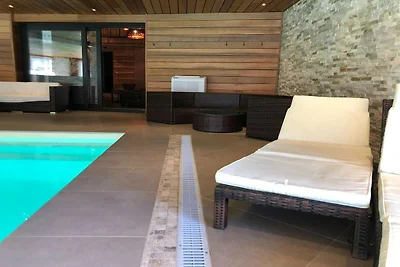 Villa in Coo mit Innenpool, Sauna